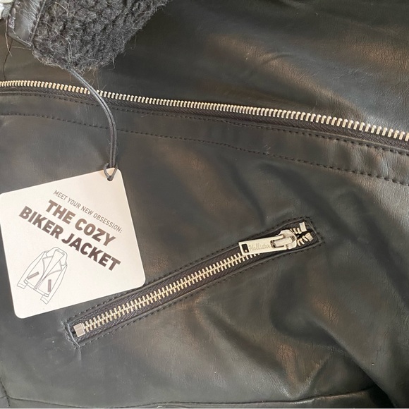 Hollister Biker Jacket - Picture 3 of 3